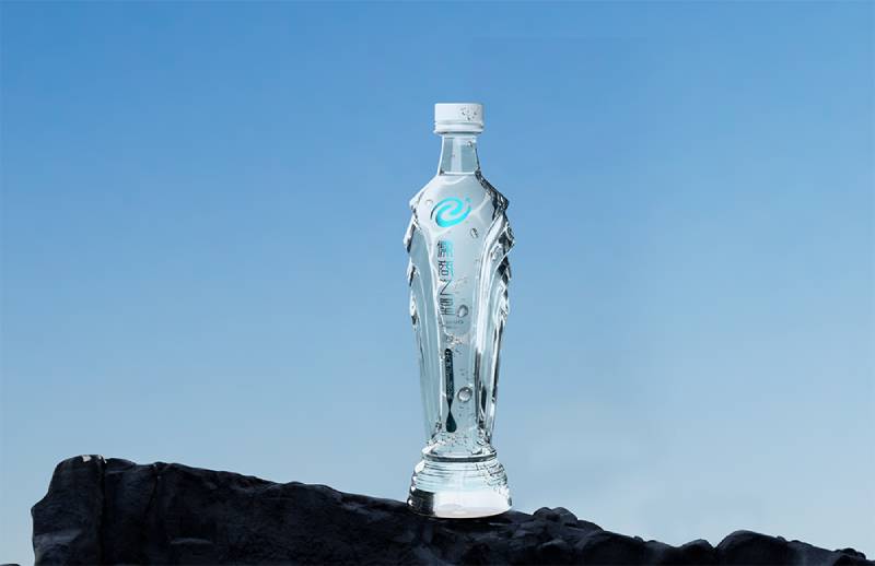 儒商矿泉水包装设计